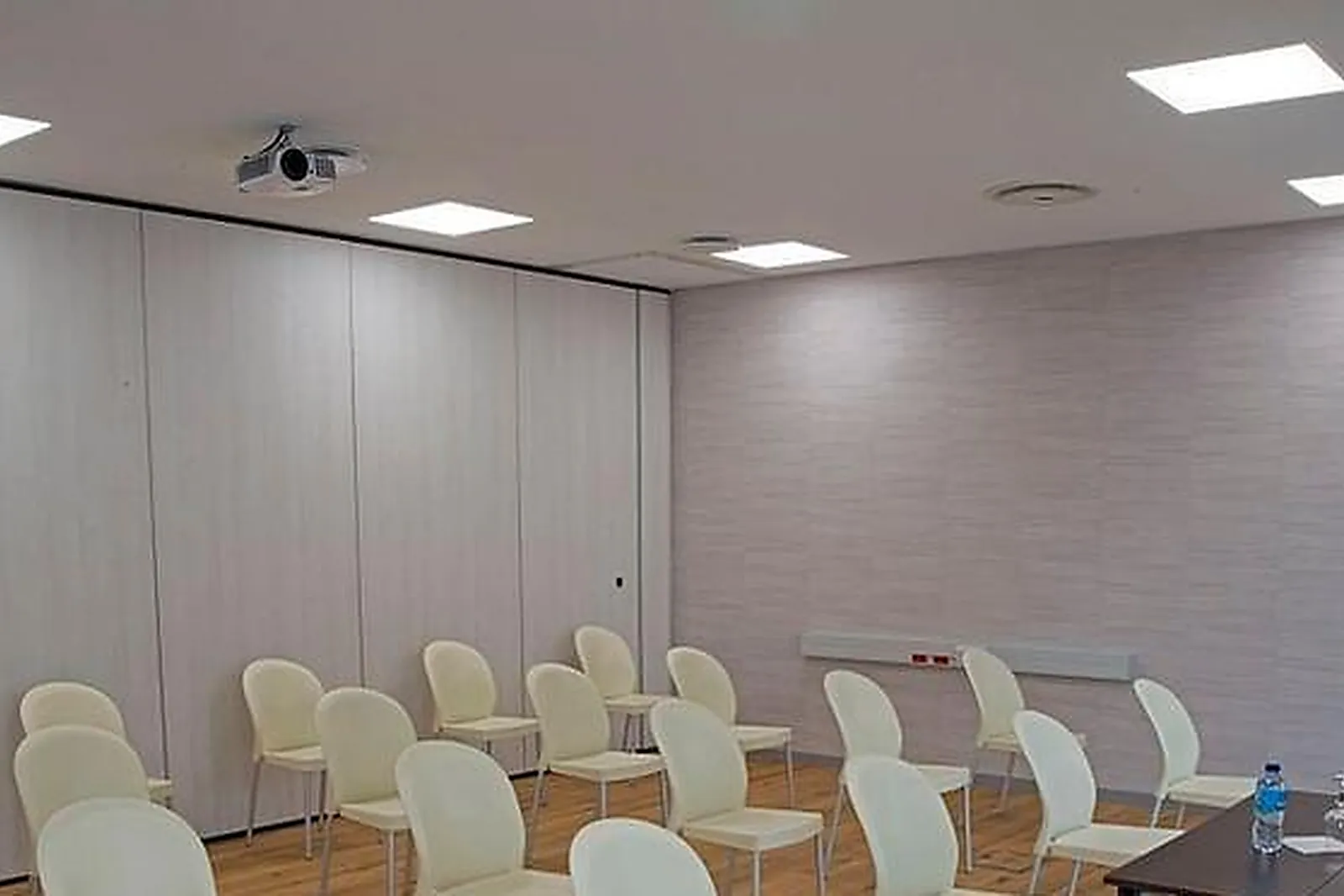 Lieux événementiels, CAP EVENTS