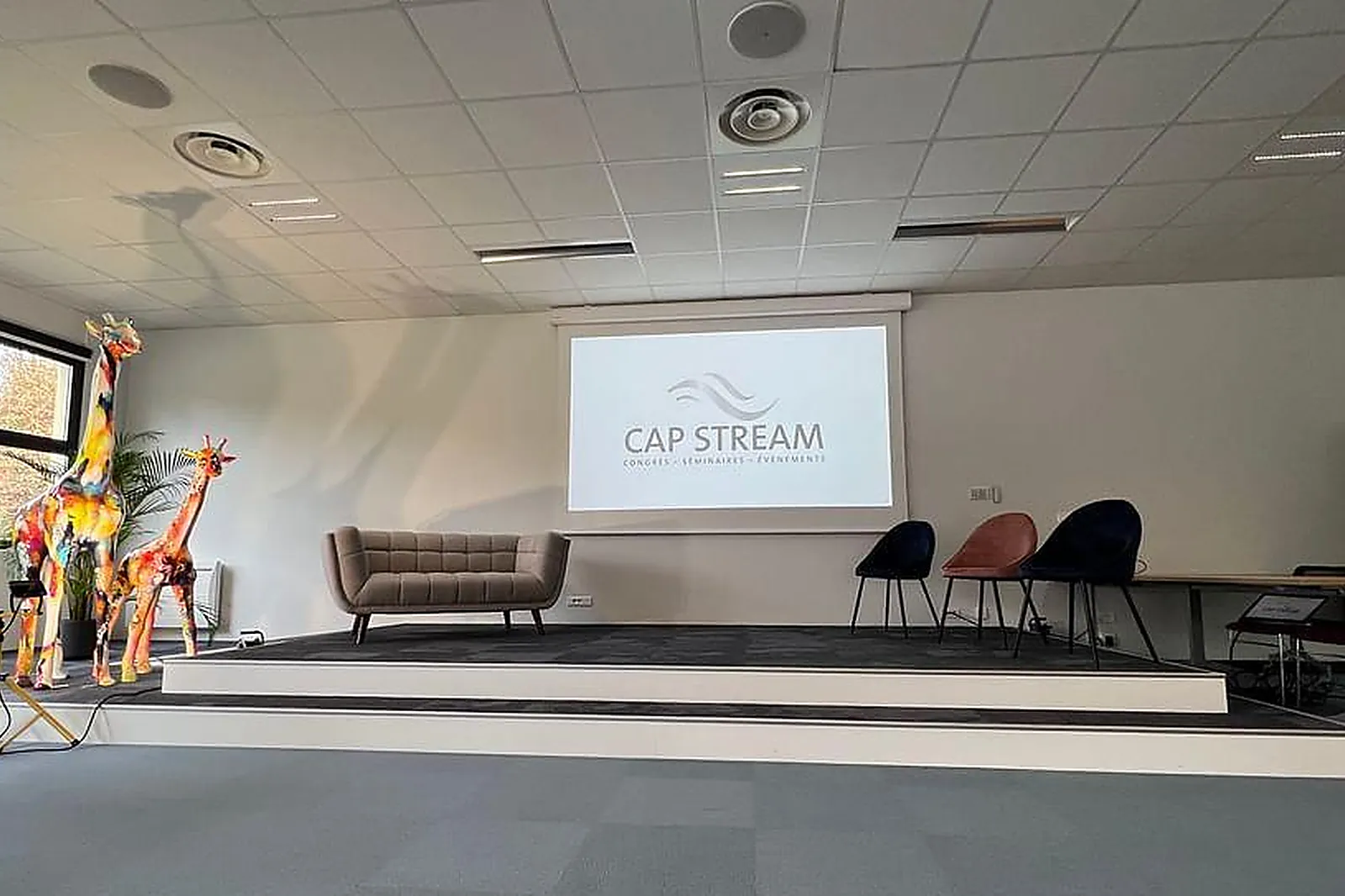 Lieux événementiels, CAP STREAM MESCOAT