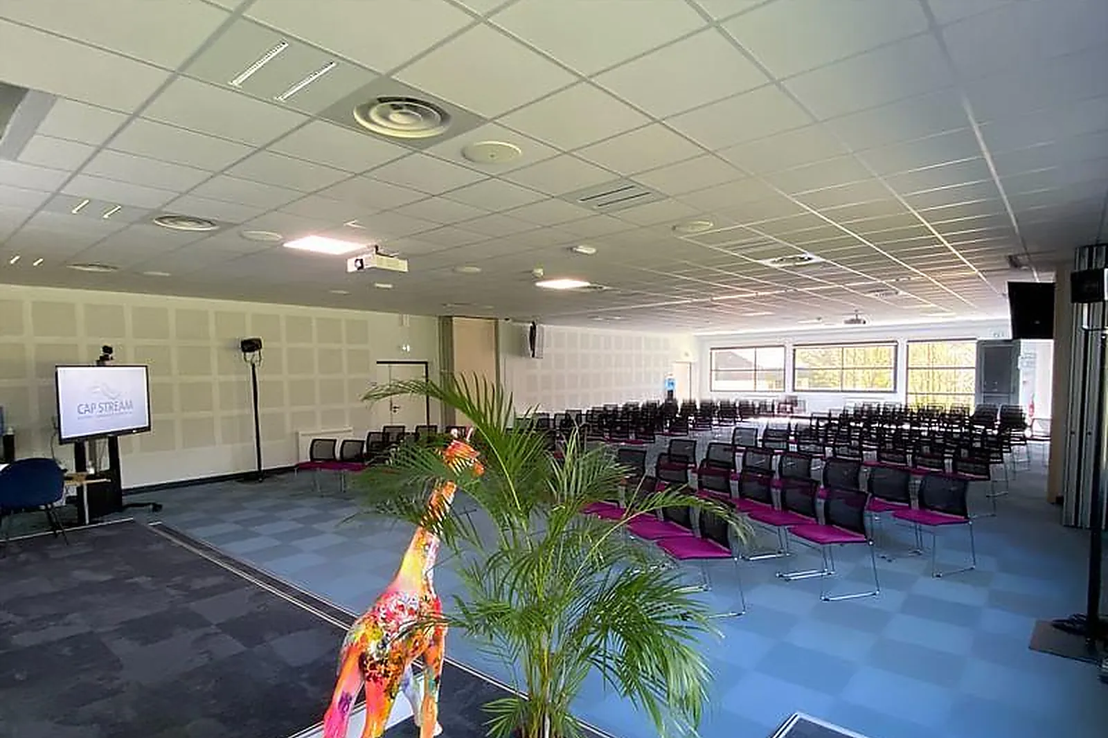 Lieux événementiels, CAP STREAM MESCOAT