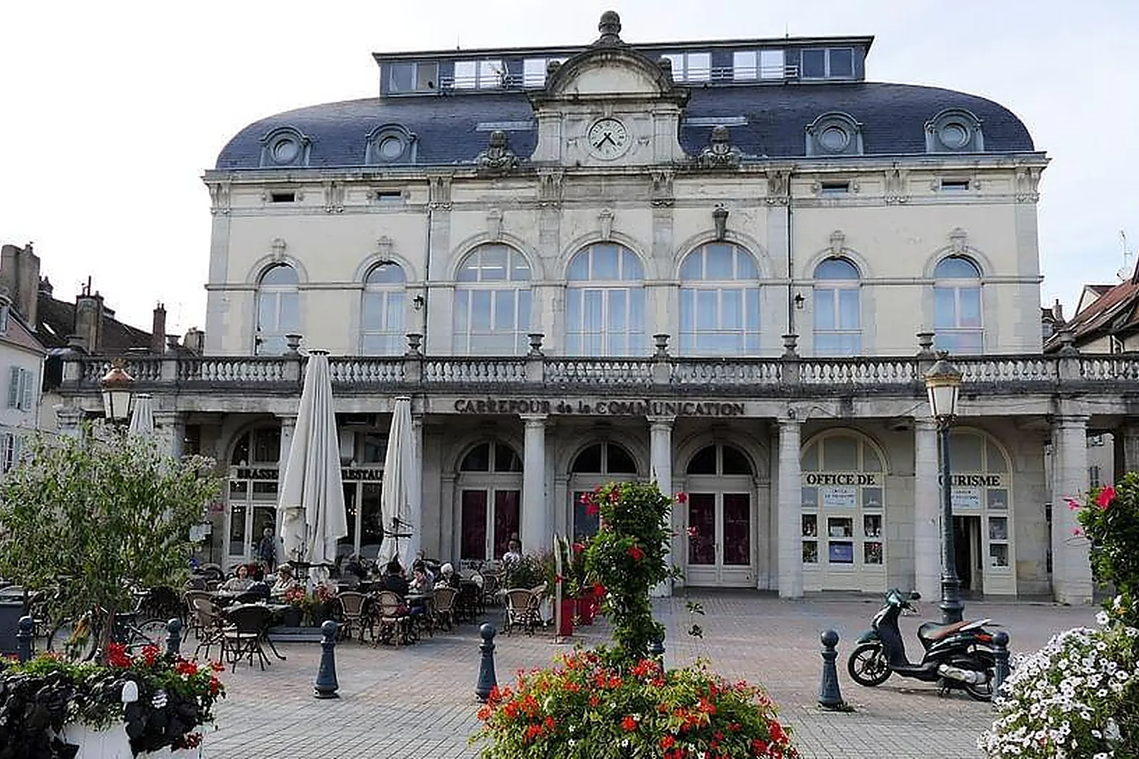 Lieux événementiels, CARCOM