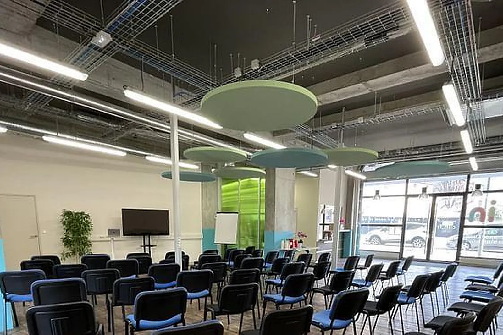 Lieux événementiels, CARREFOUR DE L'INNOVATION