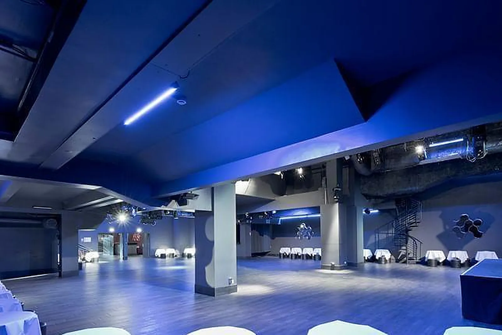 Lieux événementiels, CARRÉ MONTPARNASSE