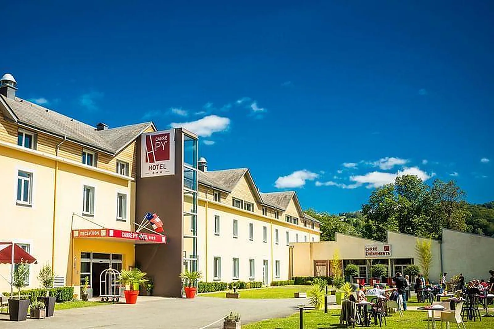 Lieux événementiels, CARRÉ PY'HÔTEL***