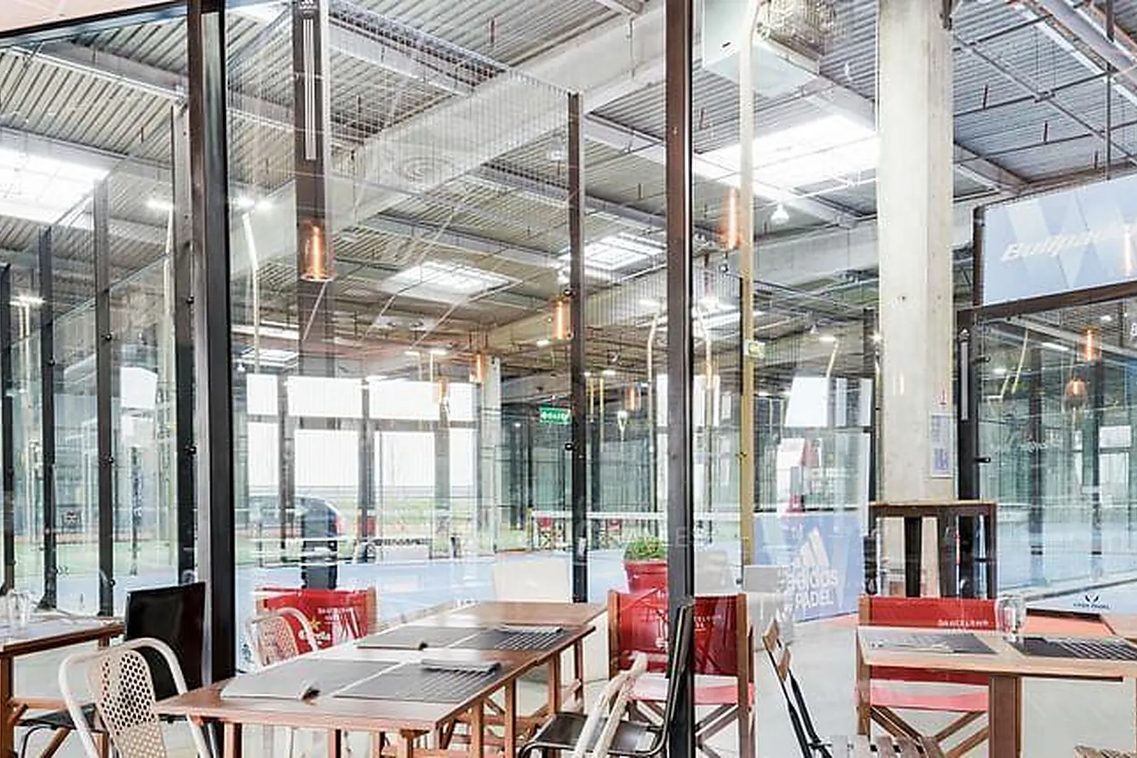 Lieux événementiels, CASA PADEL UNO