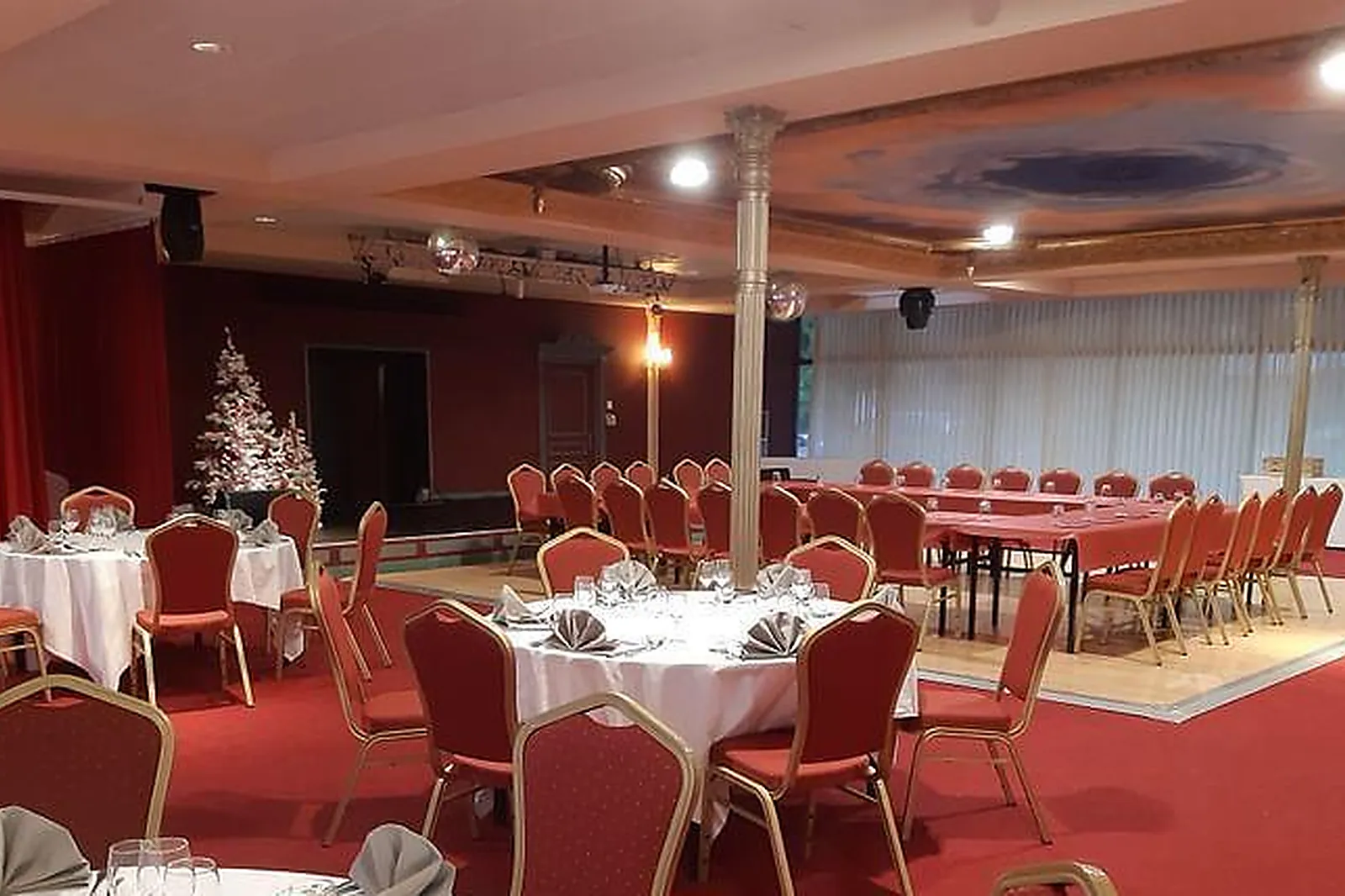 Lieux événementiels, CASINO - PLOMBIÈRES LES BAINS