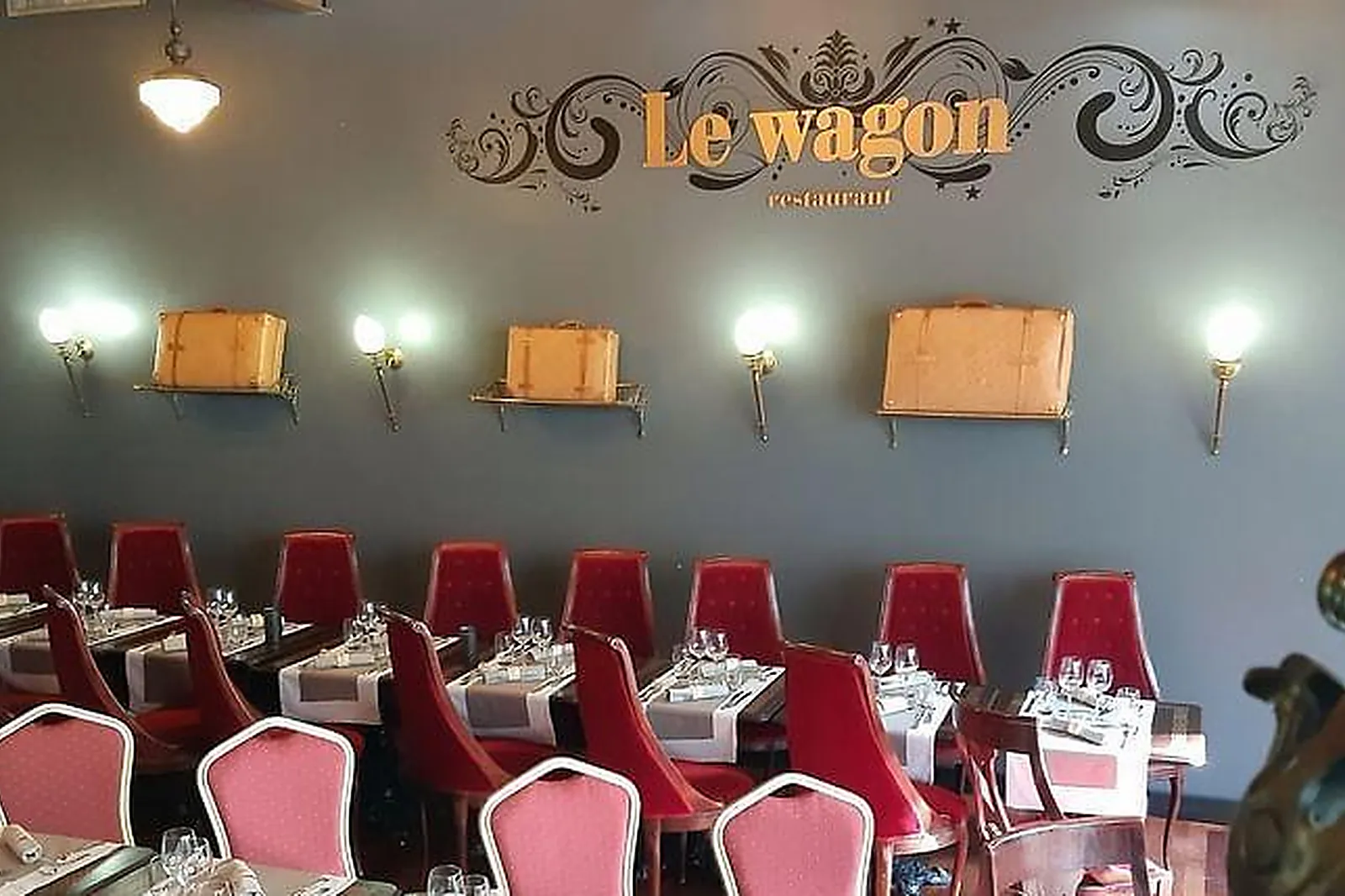 Lieux événementiels, CASINO - PLOMBIÈRES LES BAINS