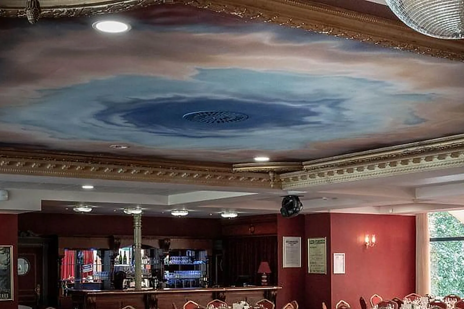 Lieux événementiels, CASINO - PLOMBIÈRES LES BAINS