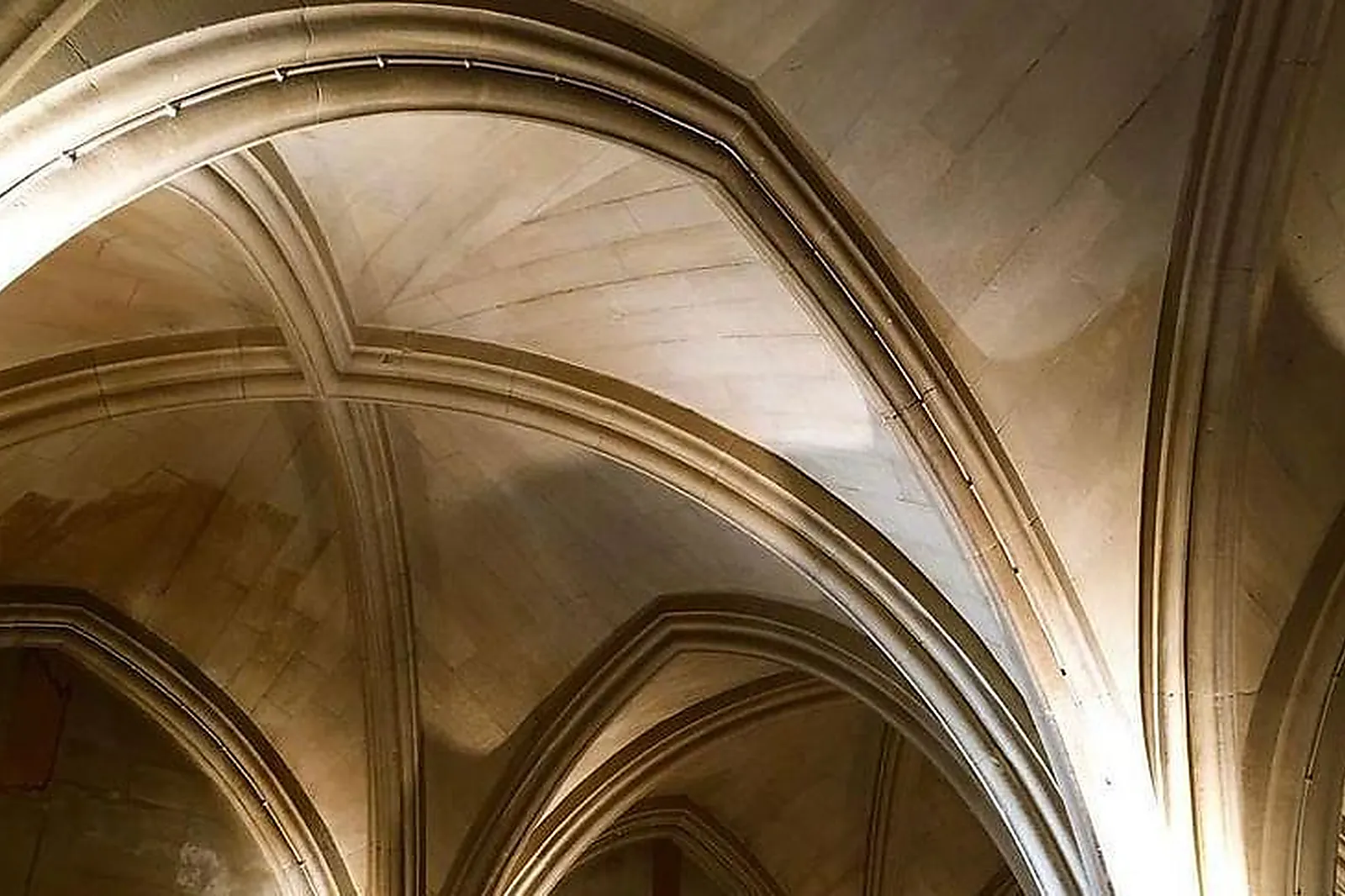 Lieux événementiels, CATHÉDRALE AMÉRICAINE DE PARIS