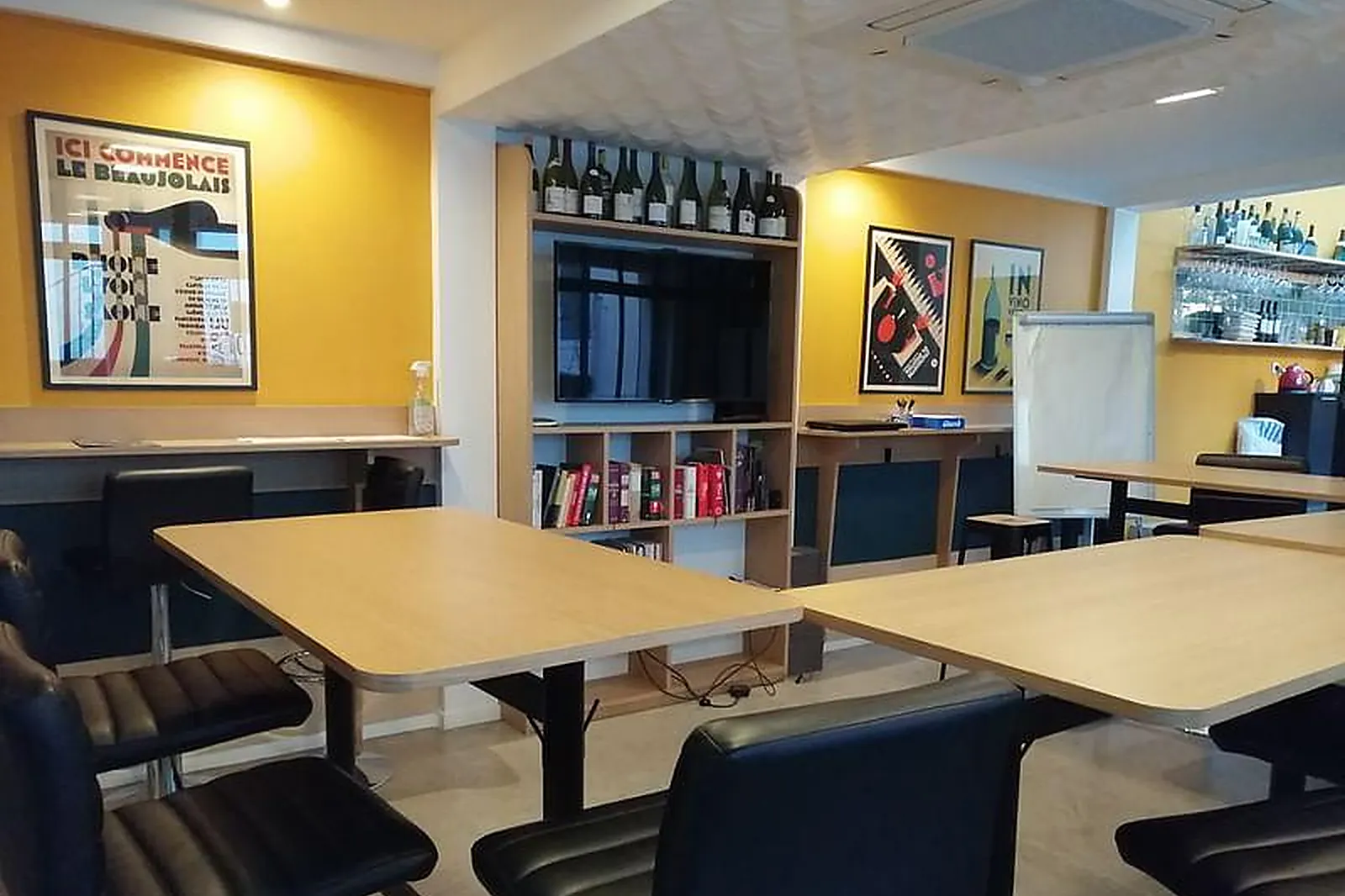 Lieux événementiels, CAVE LE VINGT-DEUX