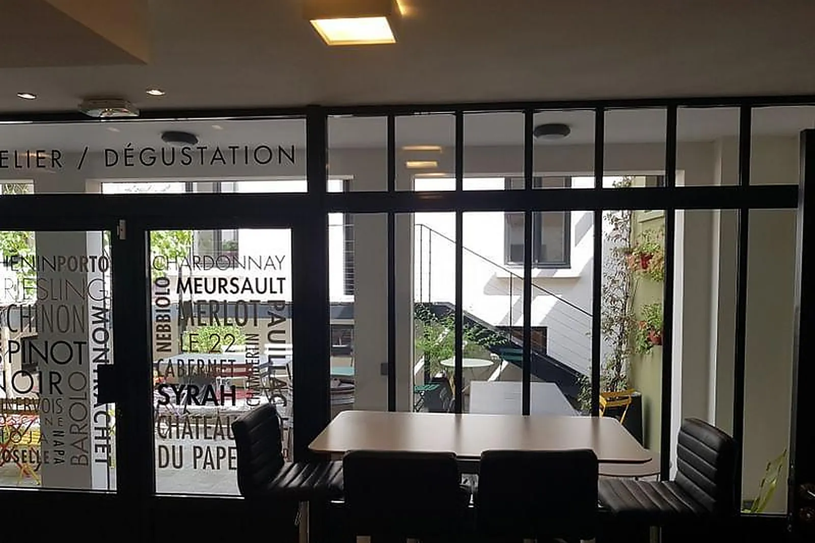 Lieux événementiels, CAVE LE VINGT-DEUX