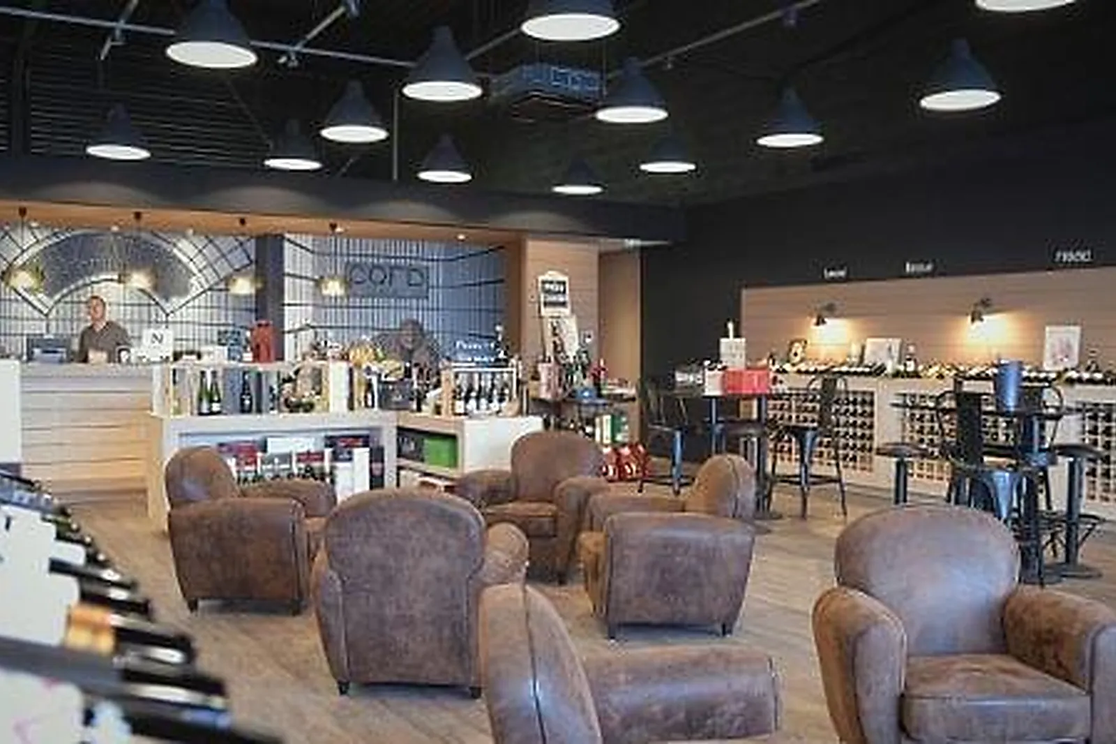 Lieux événementiels, CAVE CQFD