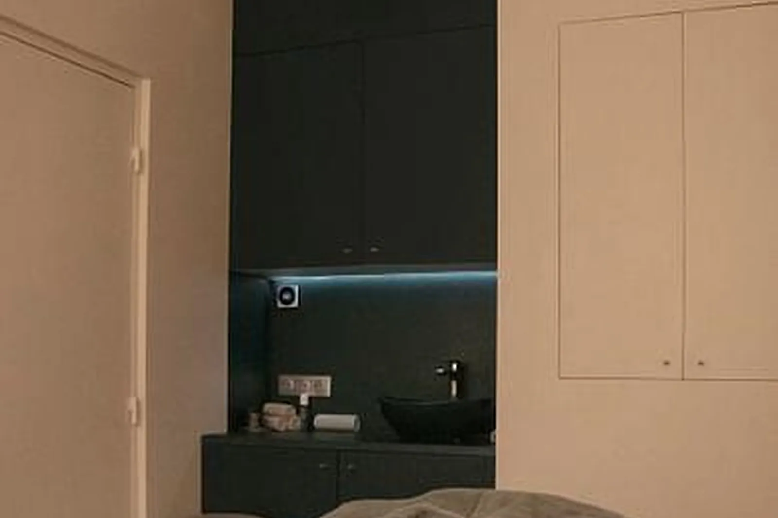 Lieux événementiels, CENTRE HO KARAN