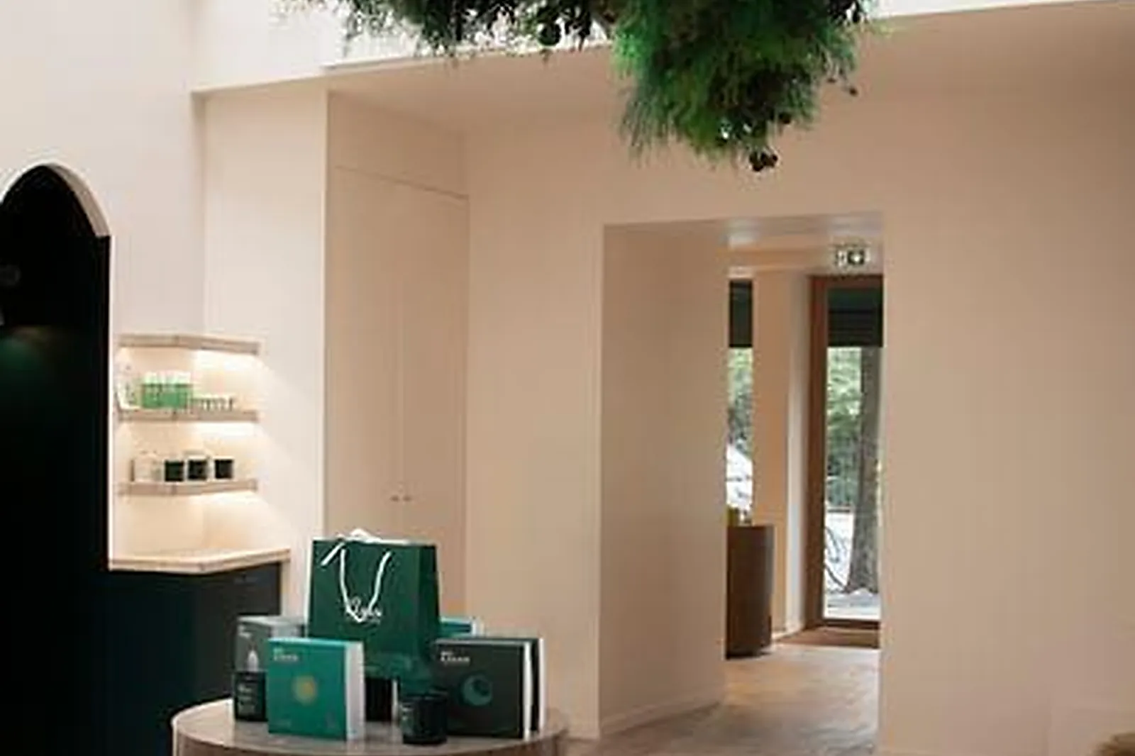 Lieux événementiels, CENTRE HO KARAN