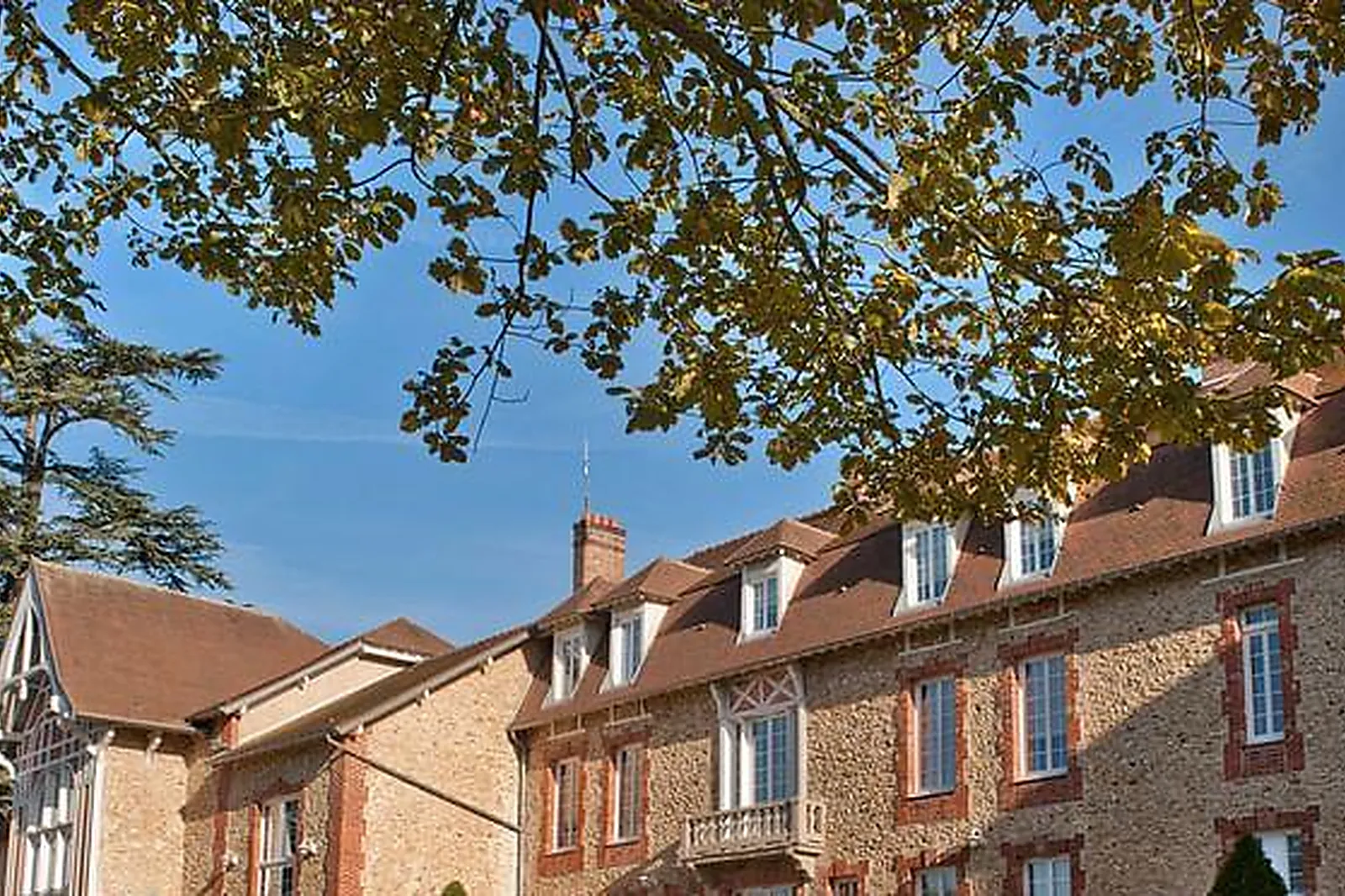 Lieux événementiels, CENTRE NATIONAL DU FOOTBALL - CLAIREFONTAINE-EN-YVELINES