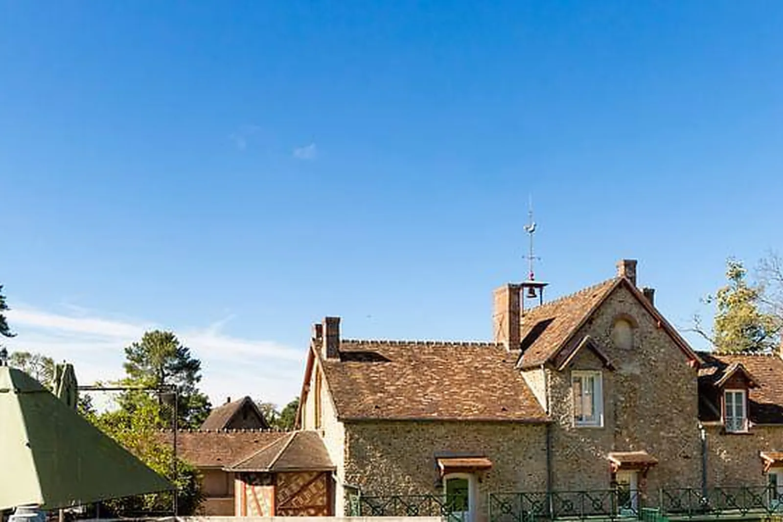 Lieux événementiels, CENTRE NATIONAL DU FOOTBALL - CLAIREFONTAINE-EN-YVELINES