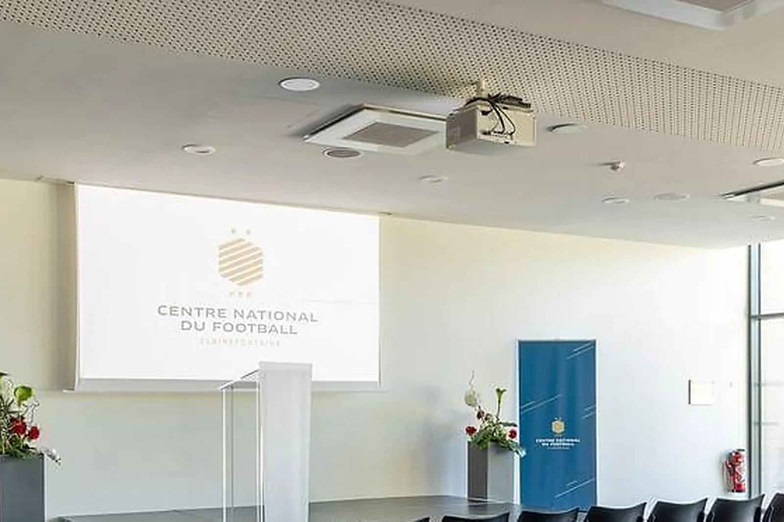 Lieux événementiels, CENTRE NATIONAL DU FOOTBALL - CLAIREFONTAINE-EN-YVELINES