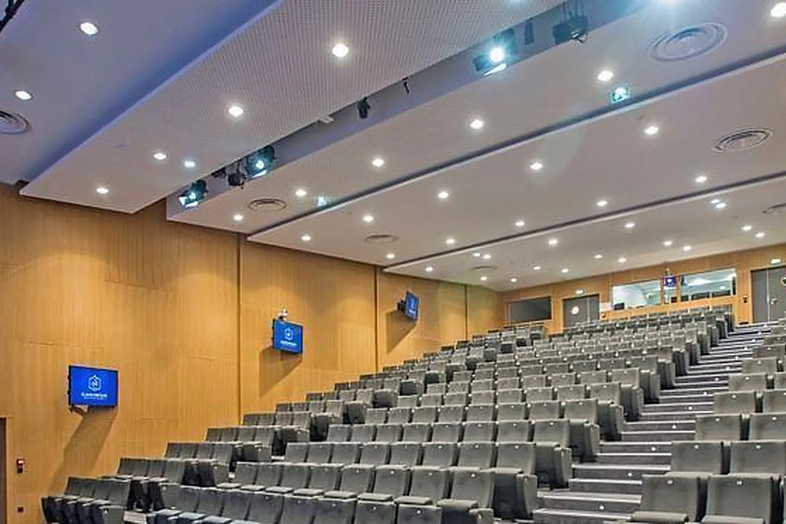 Lieux événementiels, CENTRE NATIONAL DU FOOTBALL - CLAIREFONTAINE-EN-YVELINES