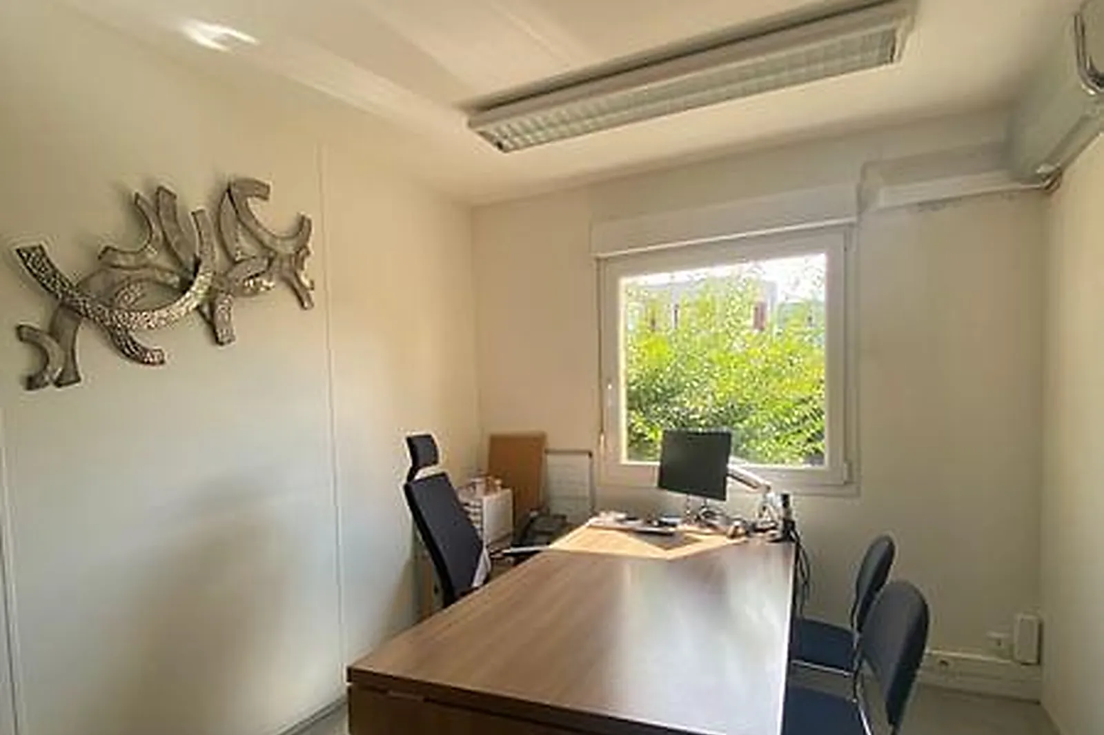 Lieux événementiels, CENTRE D'AFFAIRES LETTER CASE