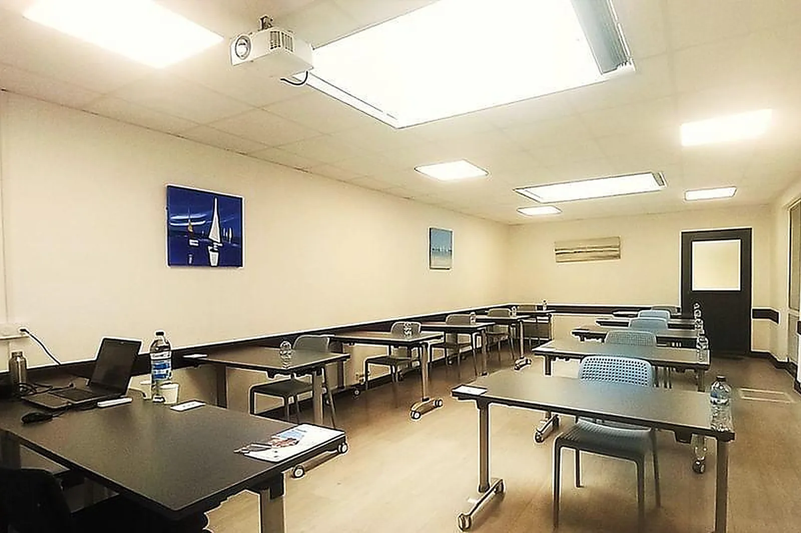 Lieux événementiels, CENTRE D'AFFAIRES DU PORT