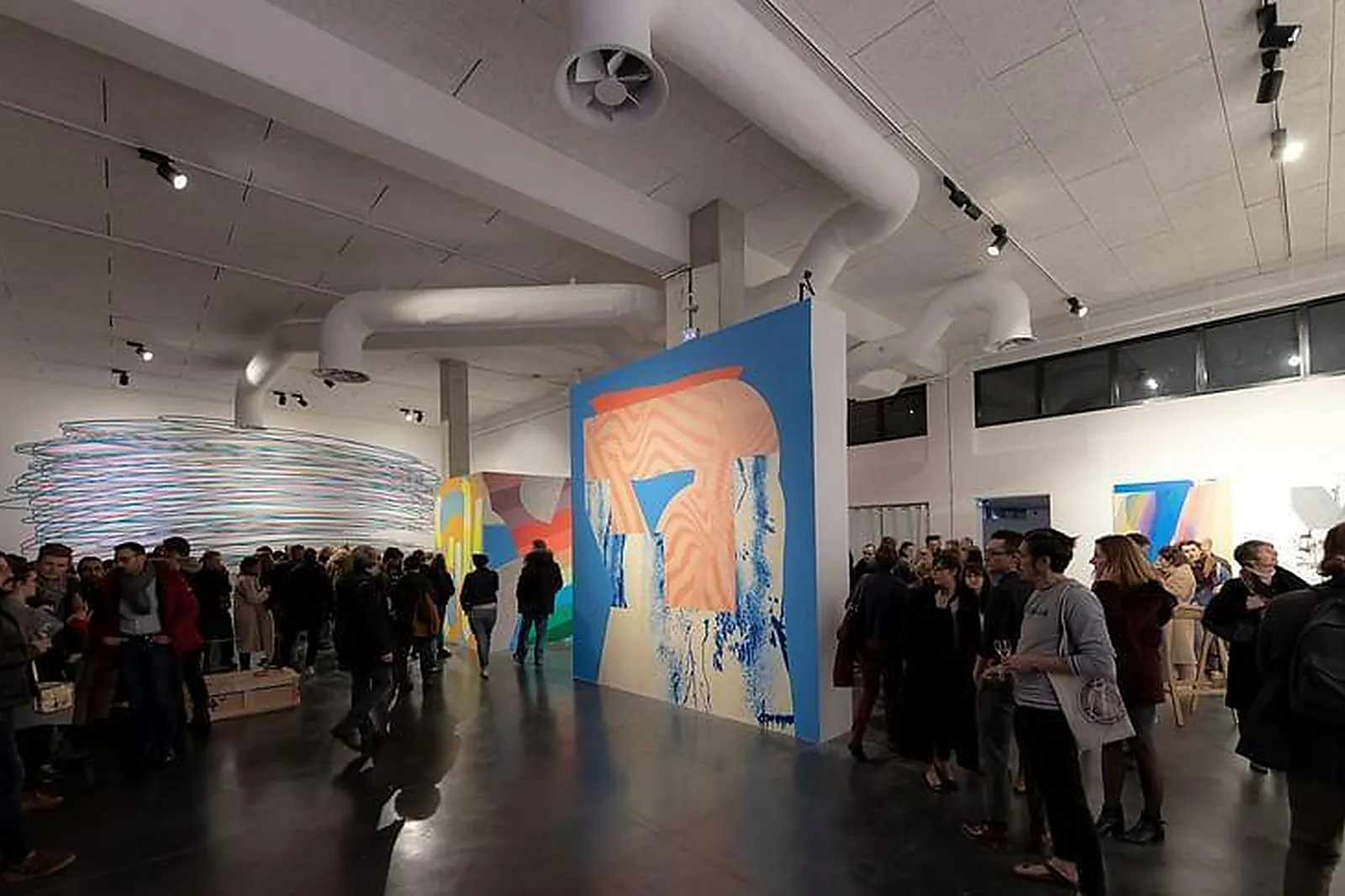 Lieux événementiels, CENTRE D'ART CONTEMPORAIN DU HANGAR 107