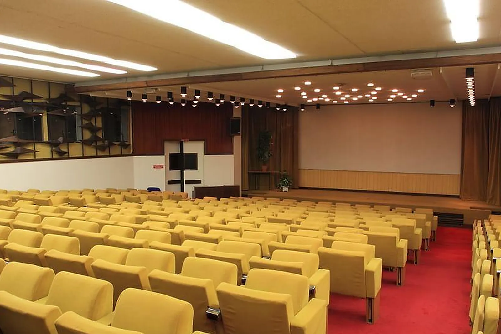 Lieux événementiels, CENTRE D'AFFAIRES EGB