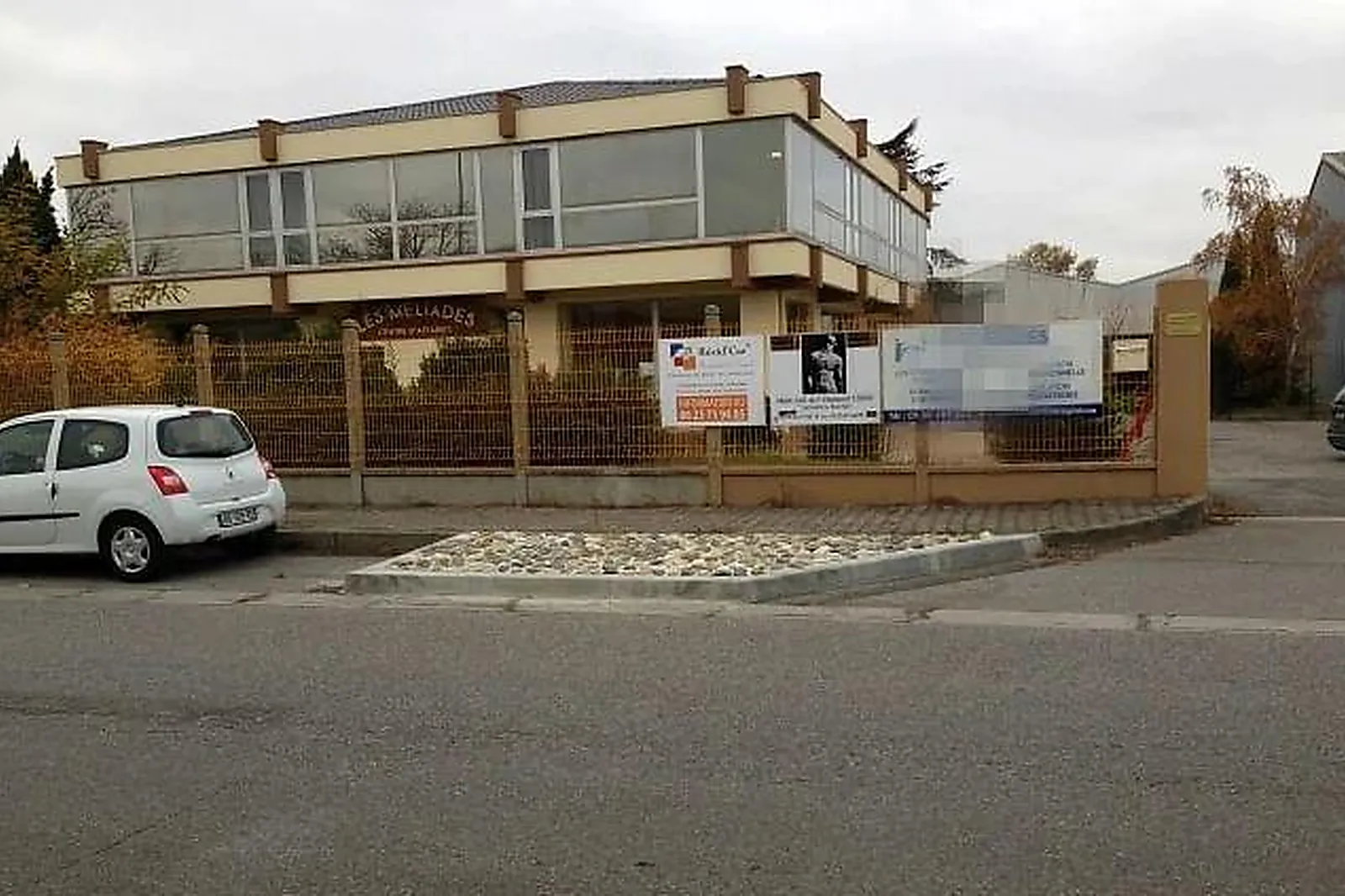 Lieux événementiels, CENTRE D'AFFAIRES LES MELIADES