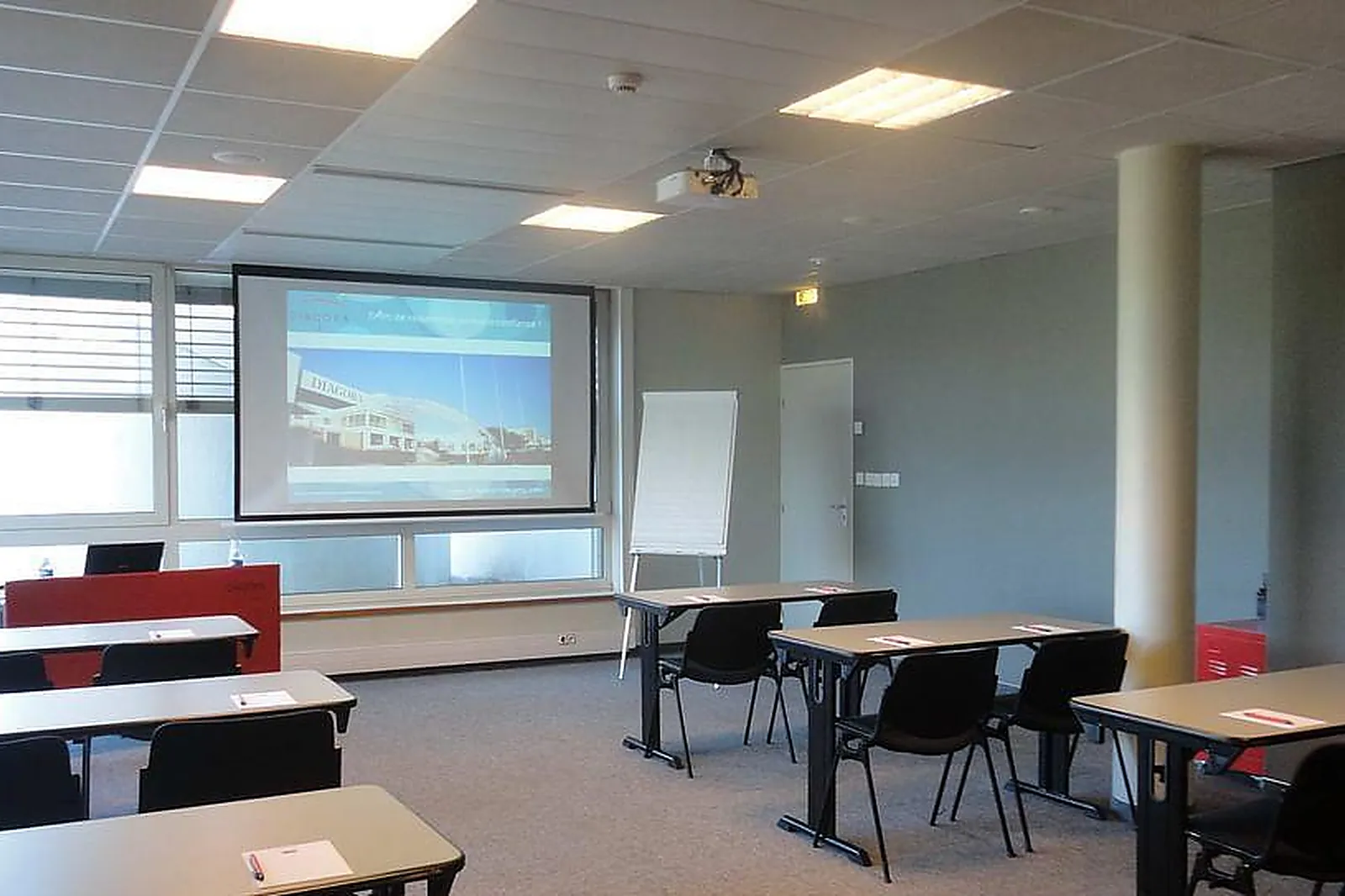 Lieux événementiels, CENTRE DE CONGRÈS ET D'EXPOSITION DIAGORA