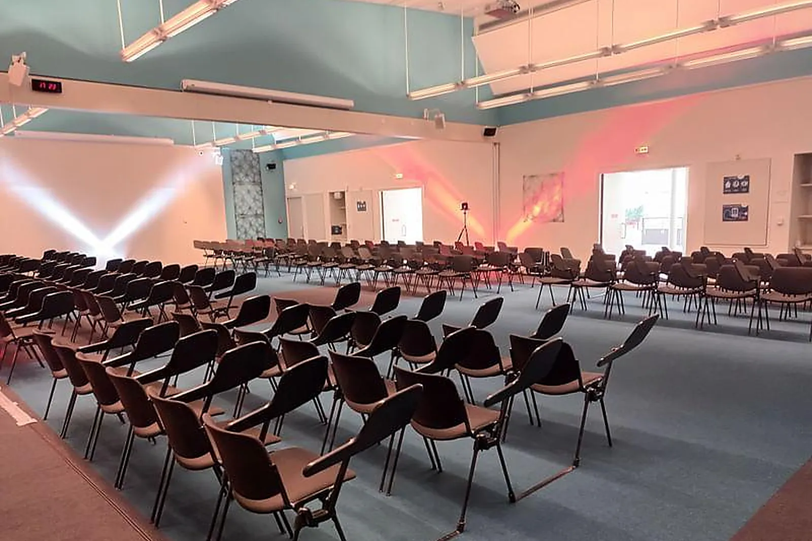 Lieux événementiels, CENTRE DE CONGRÈS ET D'EXPOSITION DIAGORA