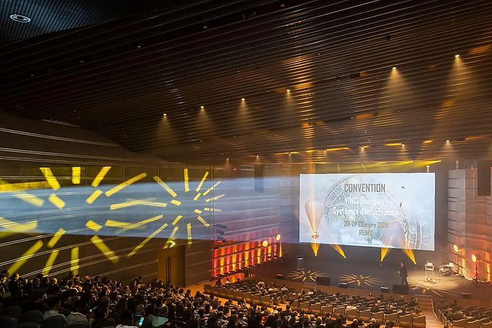 Lieux événementiels, CENTRE DES CONGRÈS