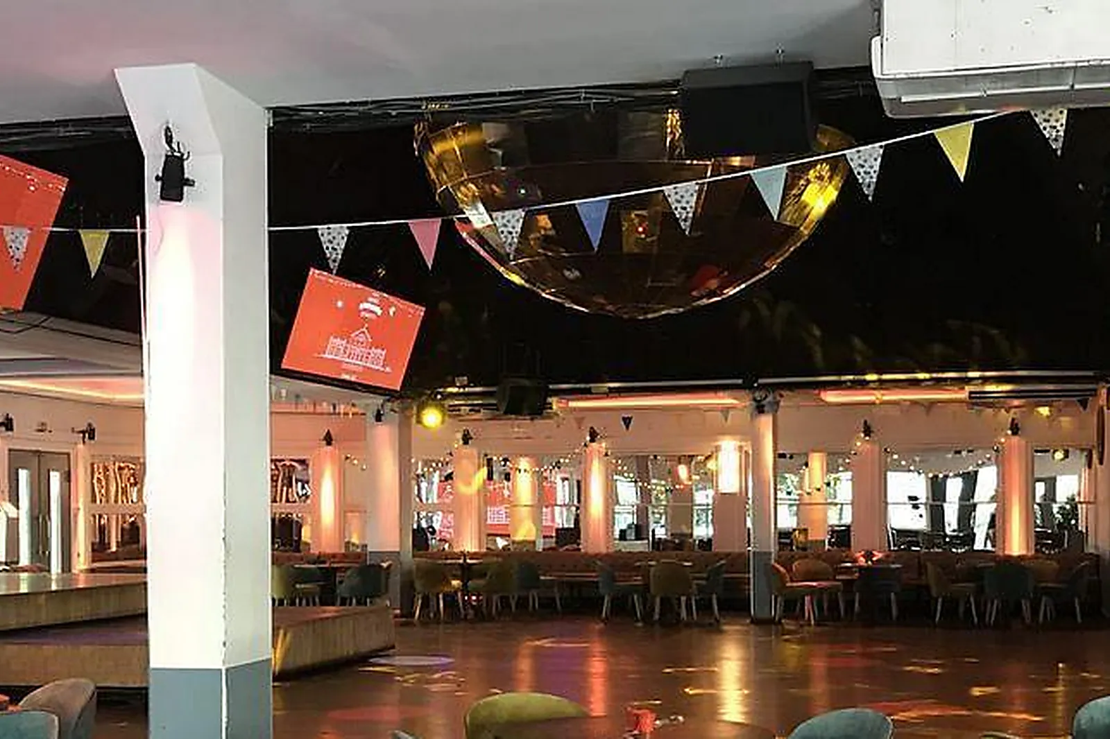 Lieux événementiels, CHALET DU LAC DE SAINT-MANDE