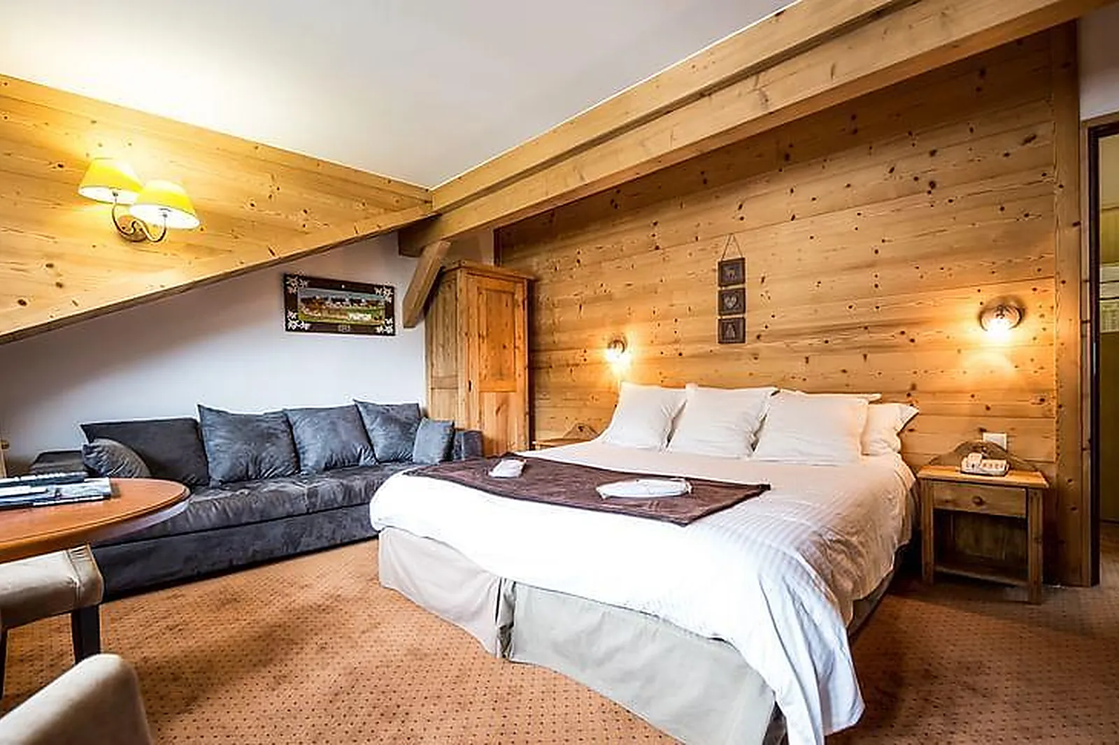 Lieux événementiels, CHALET HÔTEL LES GOURMETS***