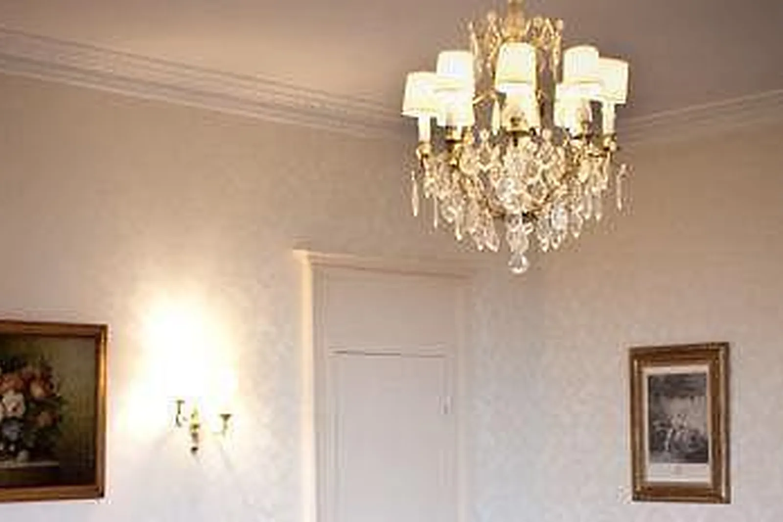 Lieux événementiels, CHATEAU D'APIGNÉ *****