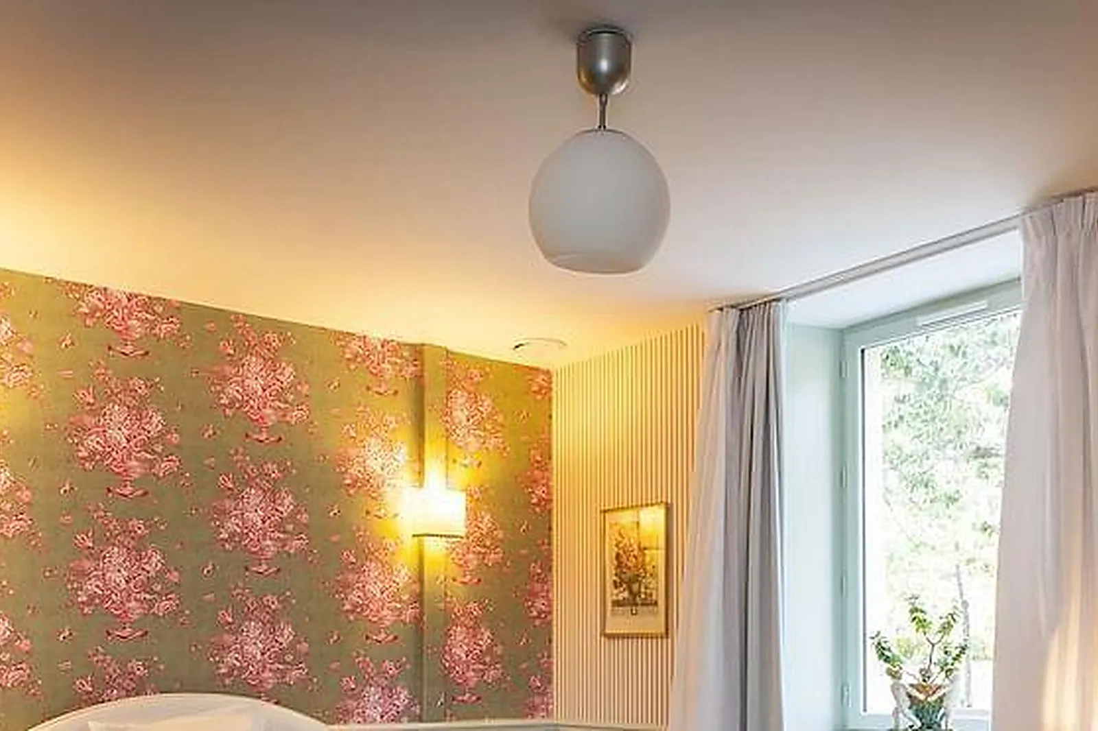 Lieux événementiels, CHATEAU D'APIGNÉ *****