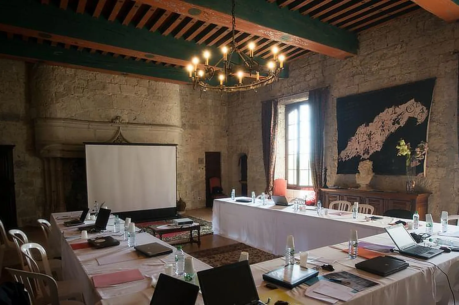 Lieux événementiels, IBIS STYLES CONTRES CHEVERNY