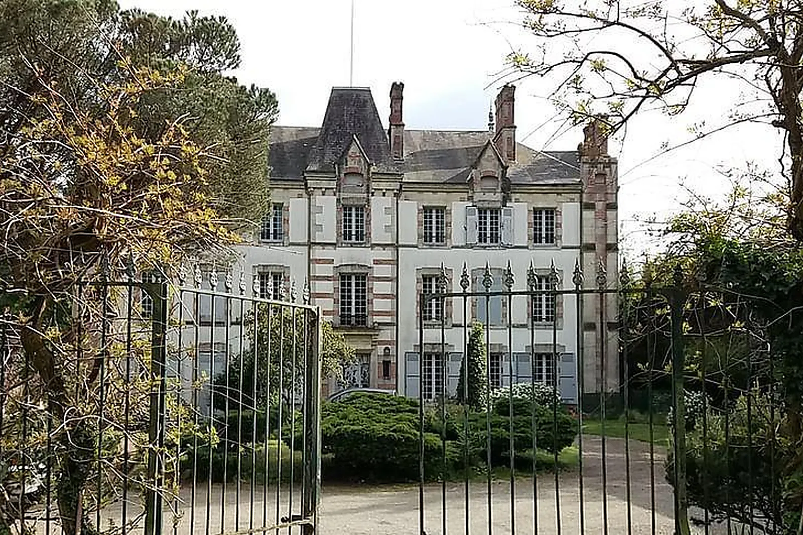 Lieux événementiels, CHATEAU DES BRETONNIÈRES SUR VIE
