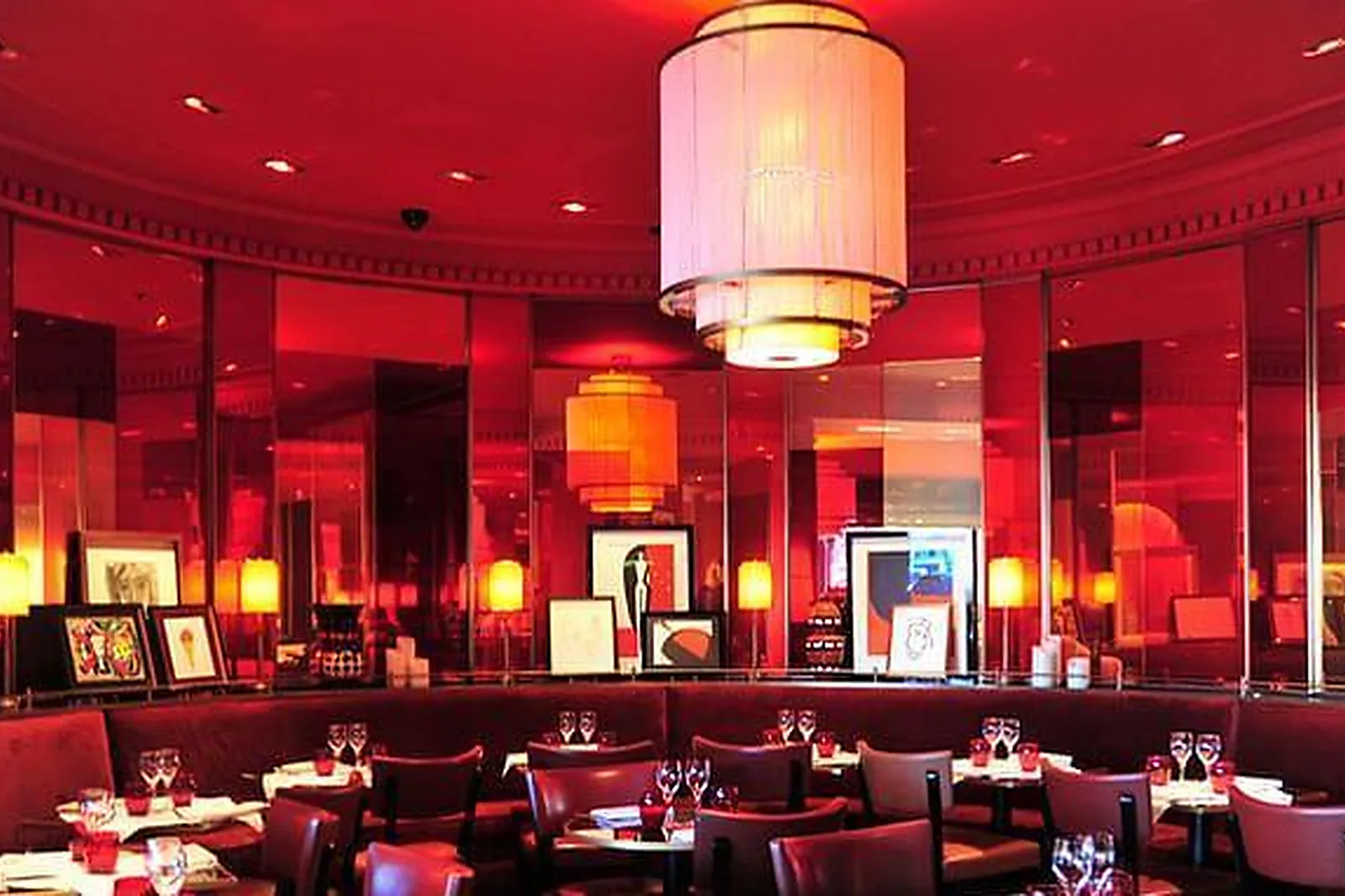 Lieux événementiels, CHEZ FRANCIS