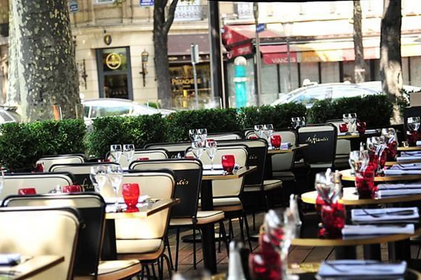 Lieux événementiels, CHEZ FRANCIS