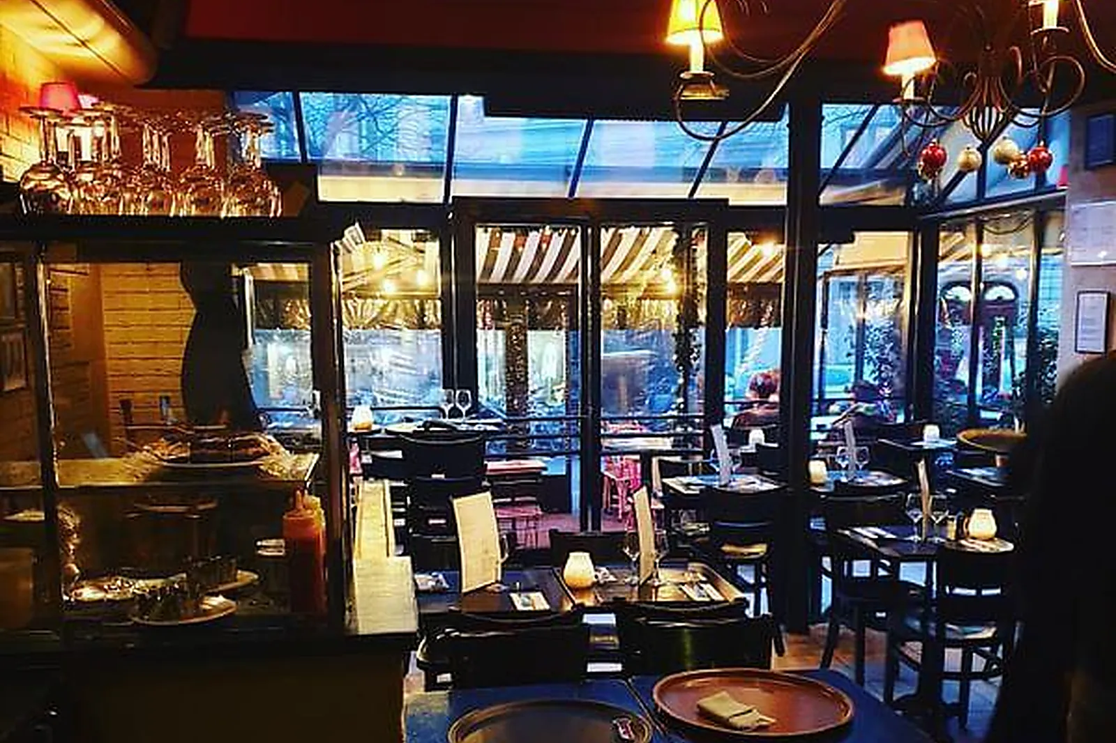 Lieux événementiels, CHEZ GUSTAVE