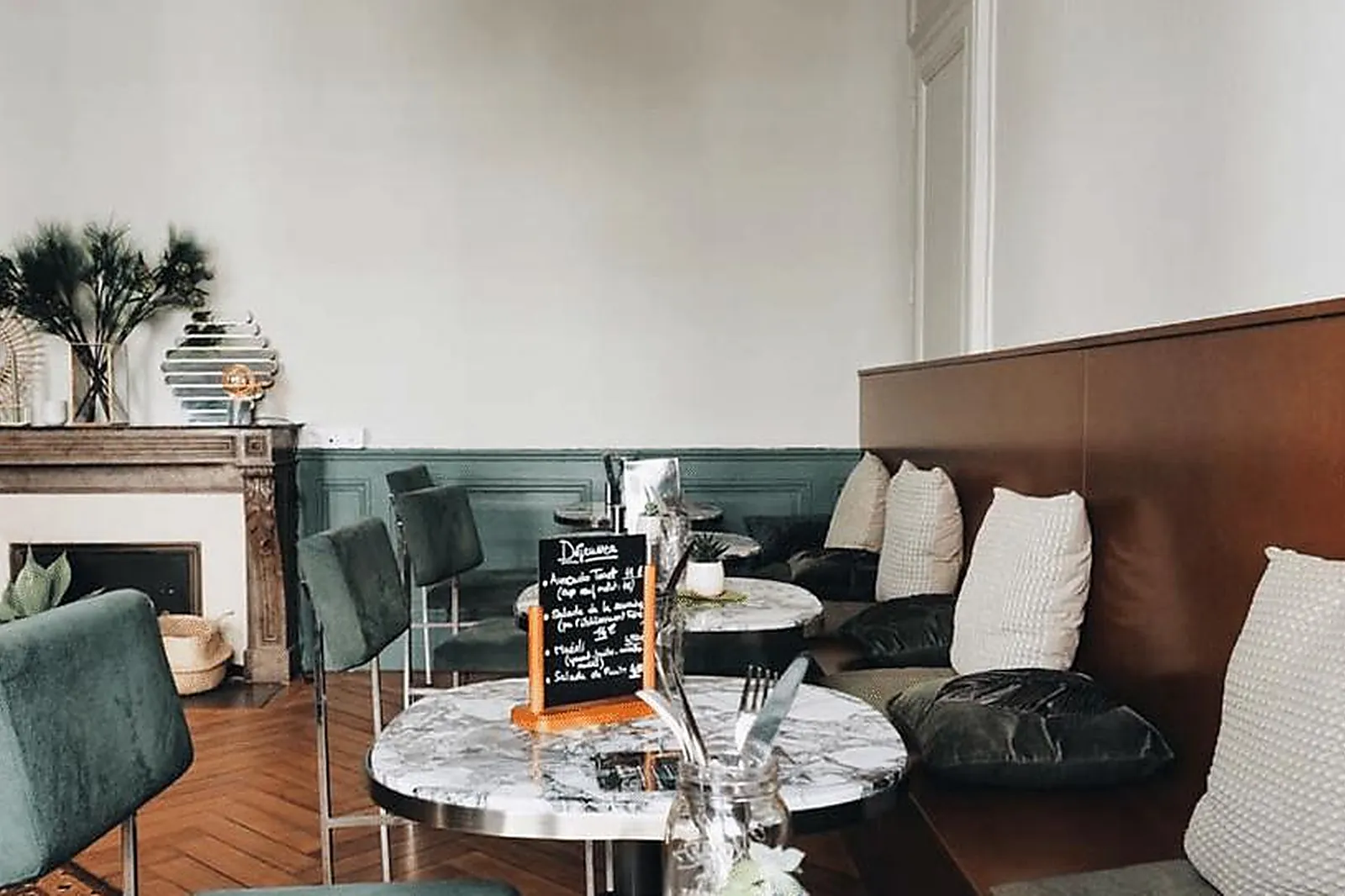 Lieux événementiels, CHEZ JUNE