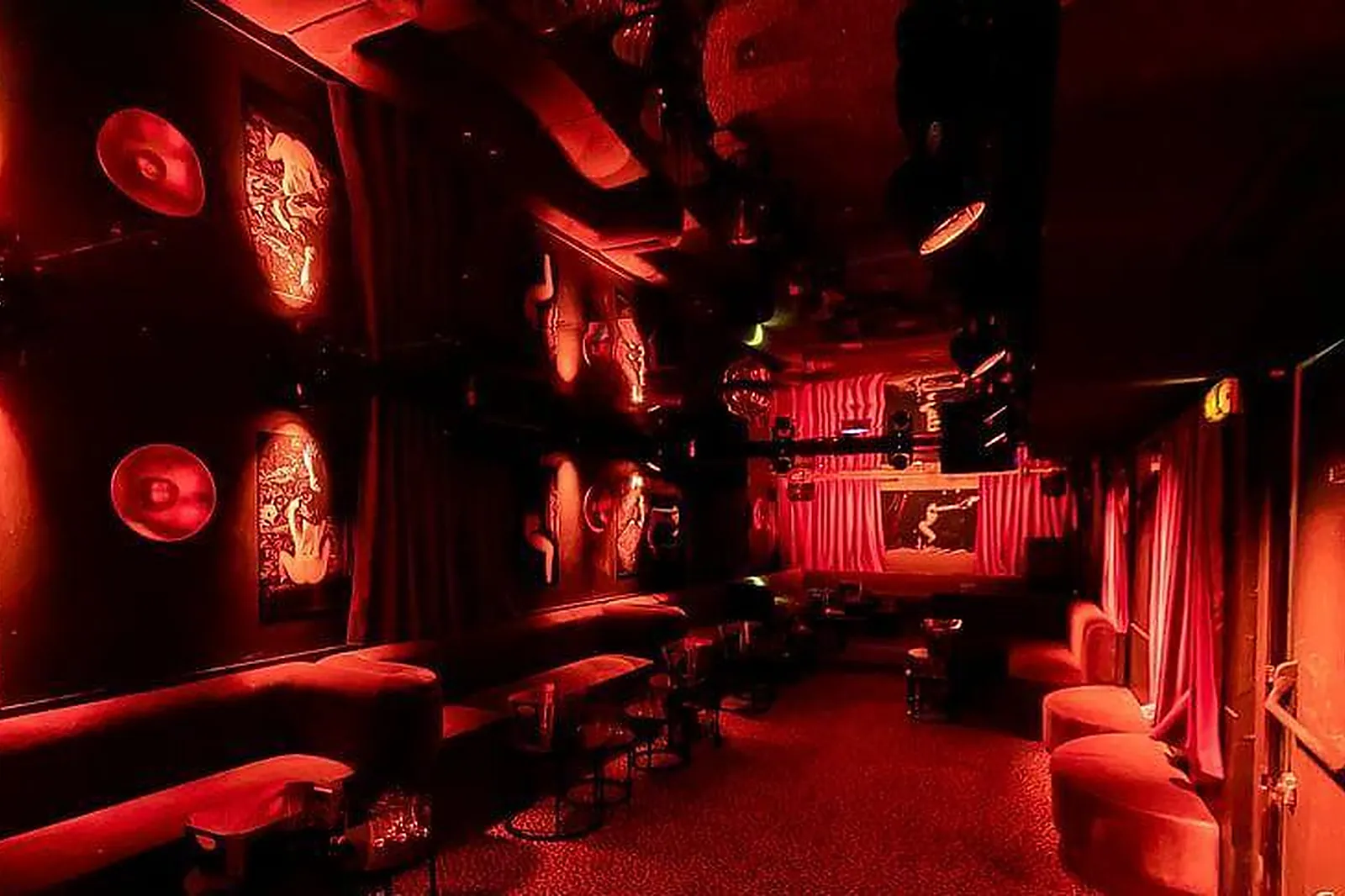 Lieux événementiels, CHEZ MOUNE