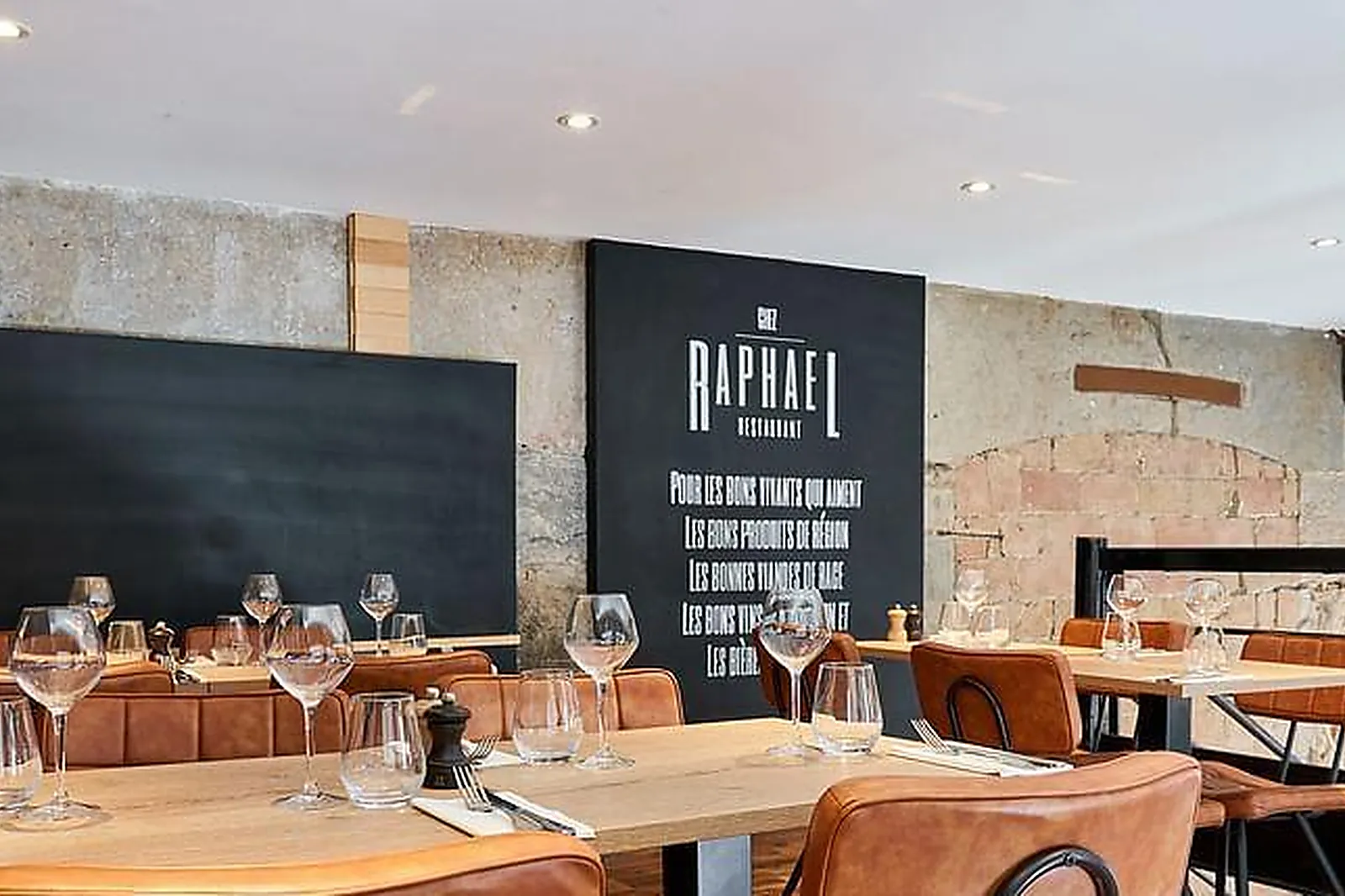 Lieux événementiels, CHEZ RAPHAËL
