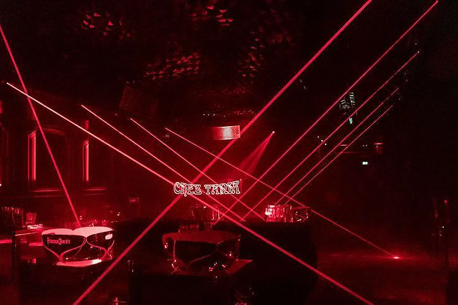 Lieux événementiels, CHEZ TANIA