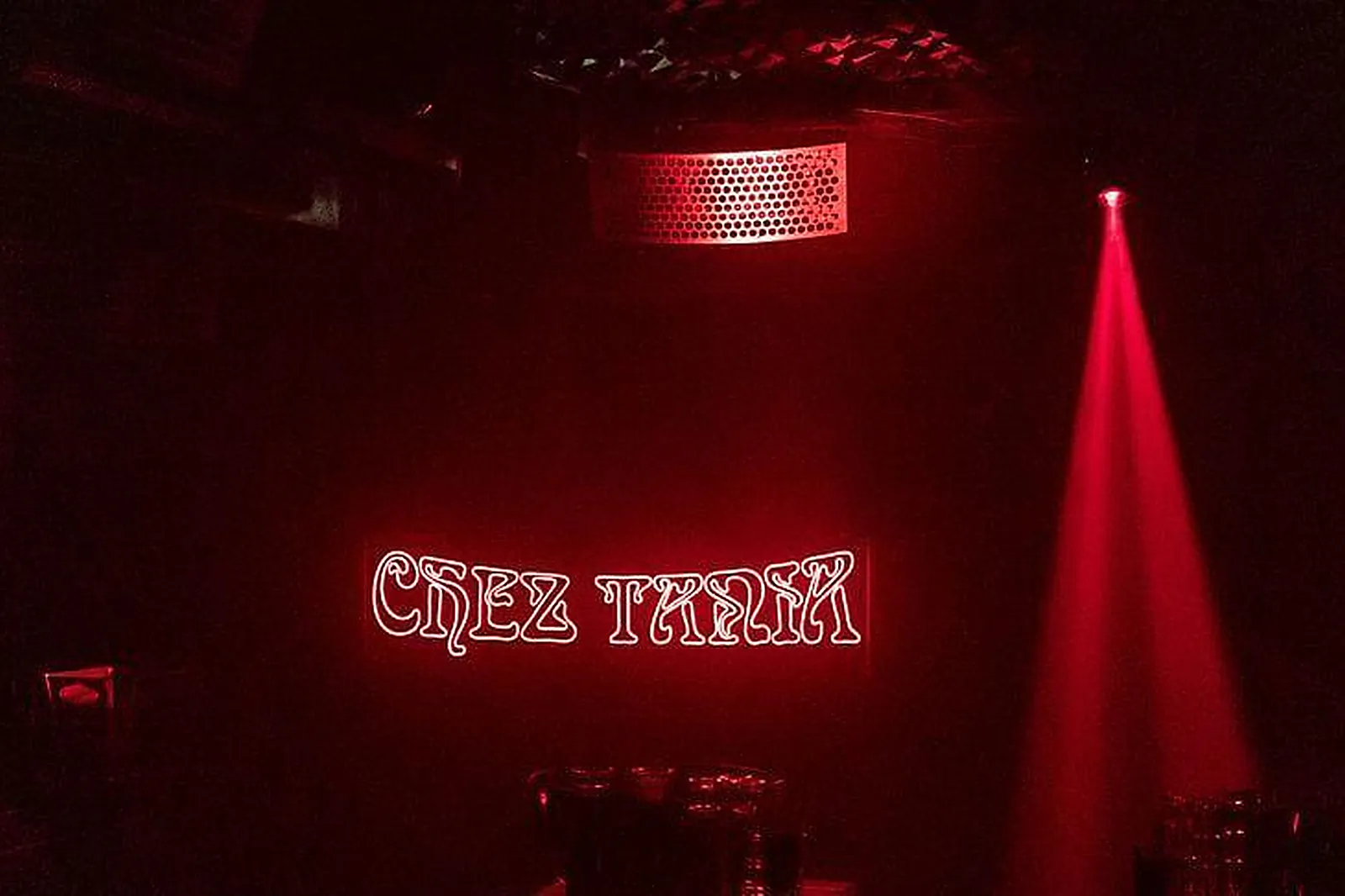 Lieux événementiels, CHEZ TANIA