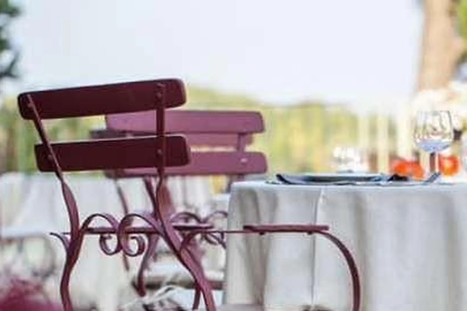 Lieux événementiels, CHÂTEAU DES FINES ROCHES ****