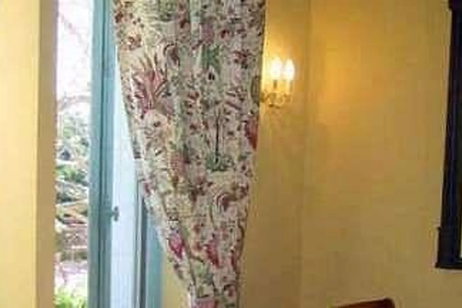 Lieux événementiels, CHÂTEAU DES FINES ROCHES ****