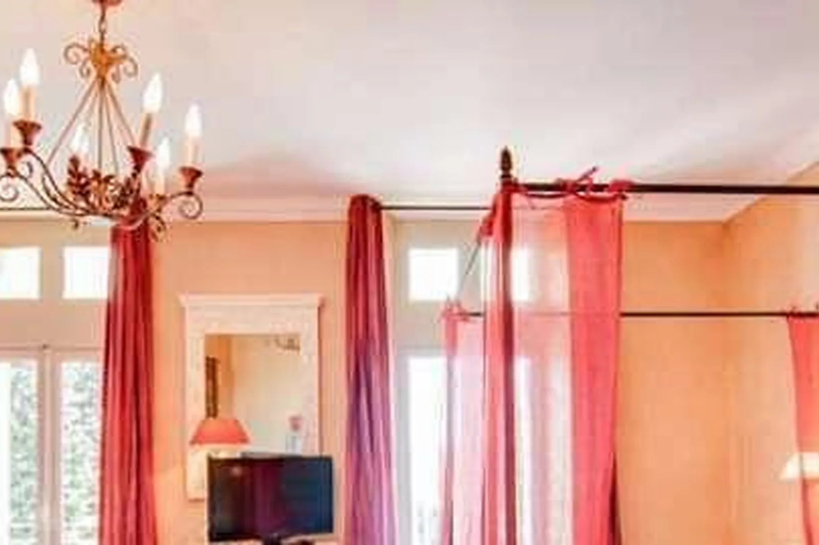 Lieux événementiels, CHÂTEAU DES FINES ROCHES ****