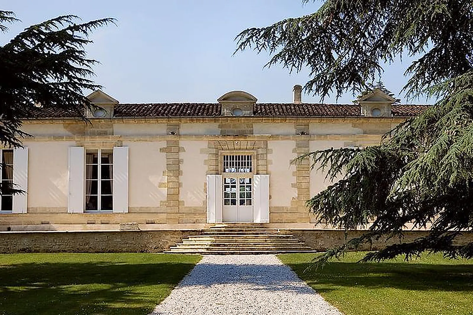 Lieux événementiels, CHÂTEAU FOMBRAUGE