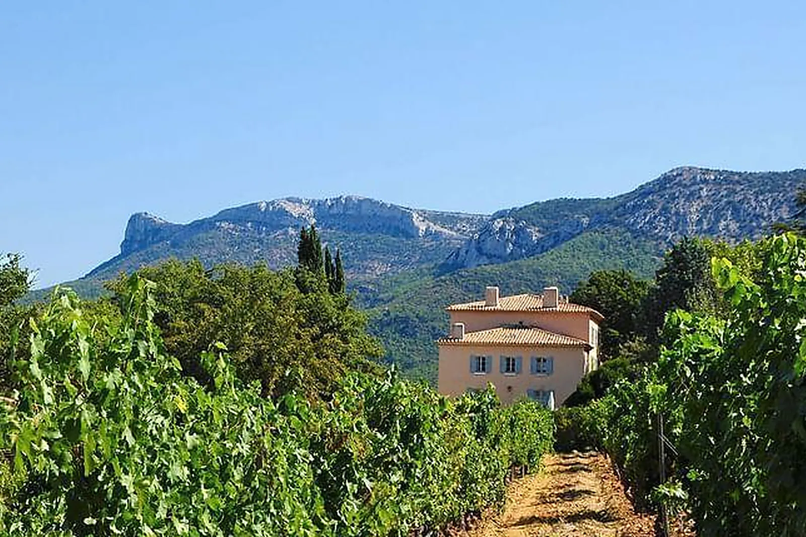 Lieux événementiels, LA BASTIDE DES CALANQUES