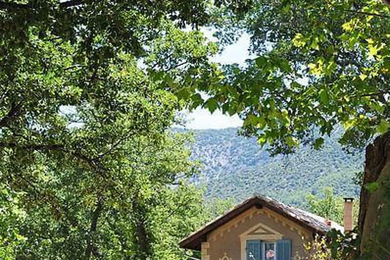Lieux événementiels, LA BASTIDE DES CALANQUES