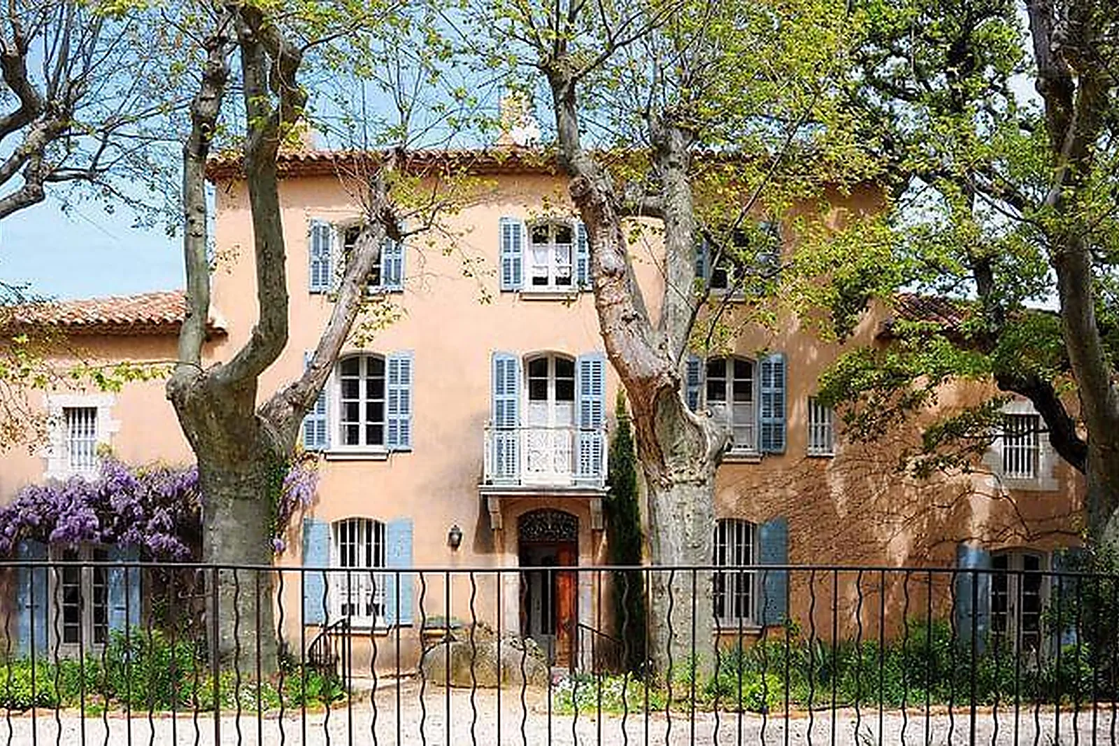 Lieux événementiels, LA BASTIDE DES CALANQUES